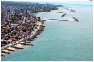 Imagem aérea da orla de Olinda